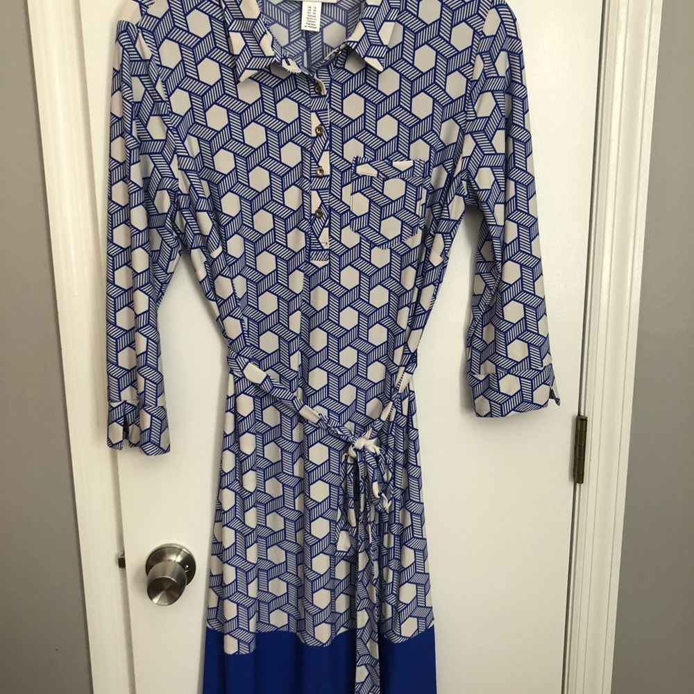 Pretty blue & white dress for work or party!